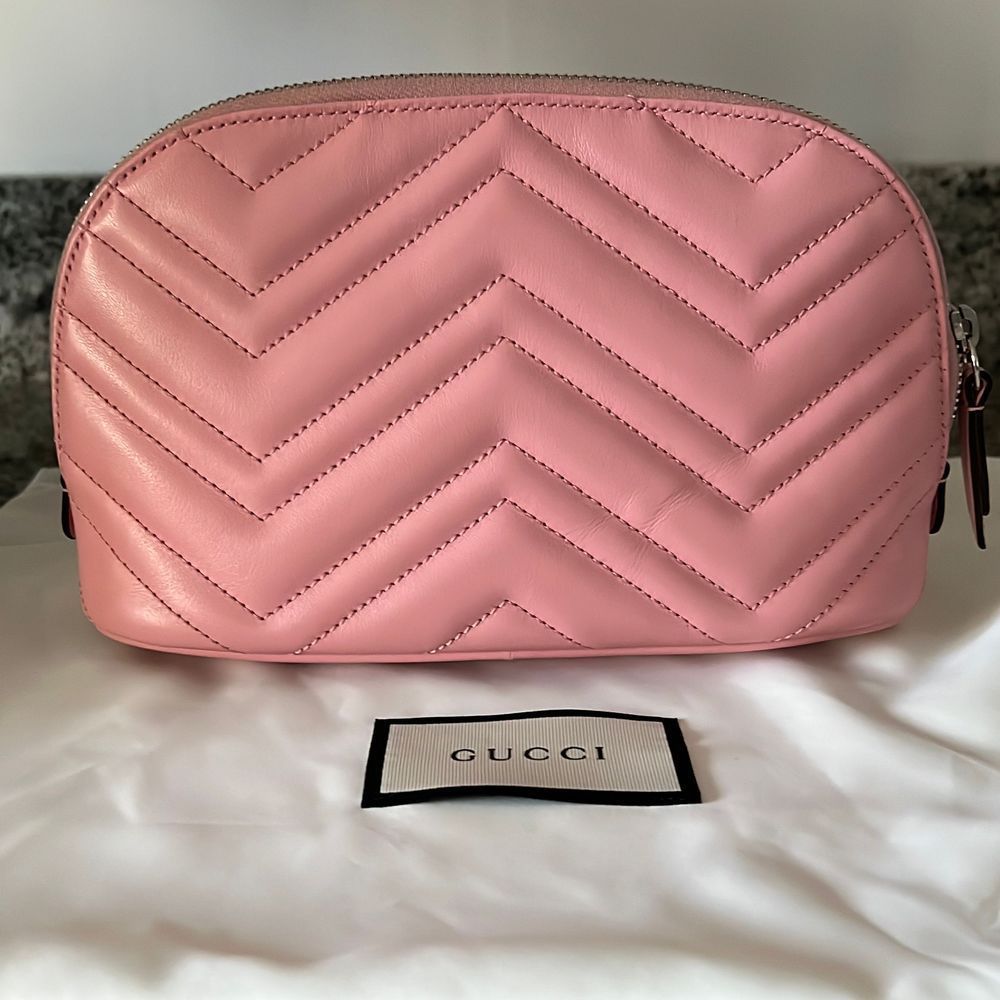 New Gucci Marmont 2.0 Calfskin Matelasse Makeup Bag - Picture 5 of 11